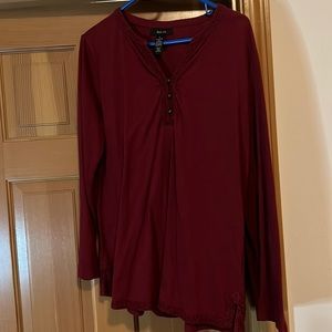 Style & Co size large top.